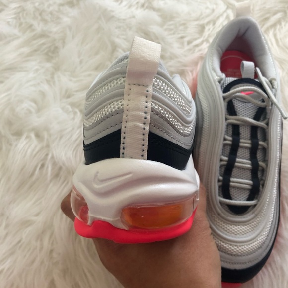 ✔️ New✔️ NIKE women’s Air Max 97 ~ various sizes - Picture 5 of 8